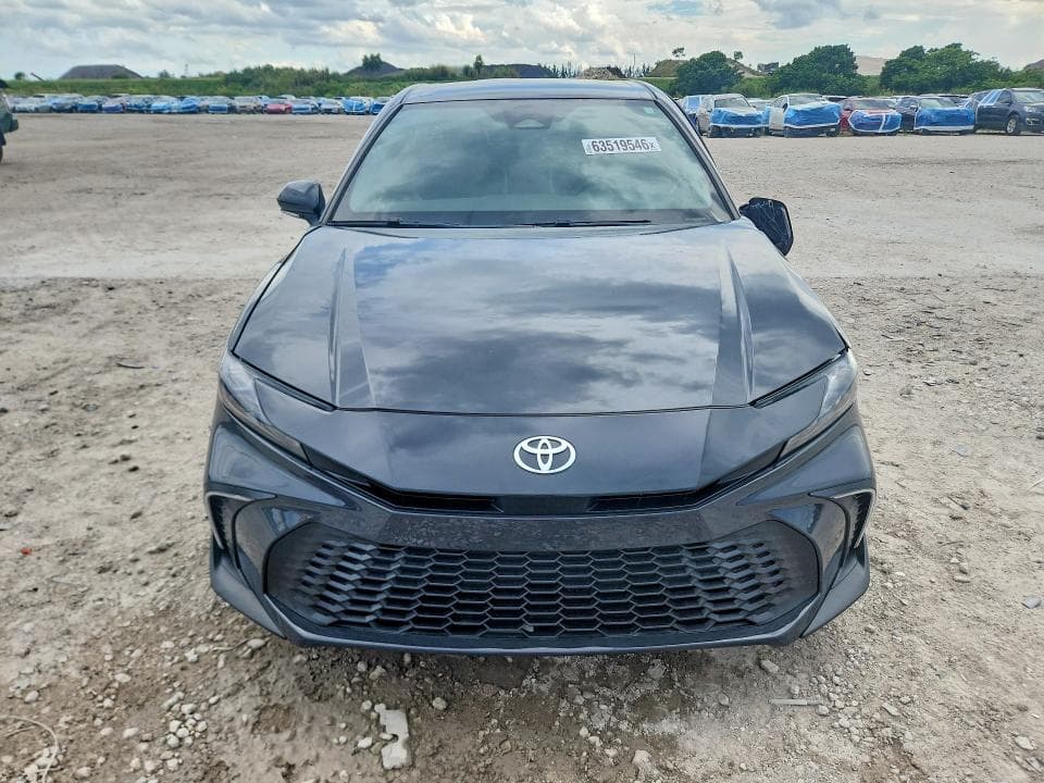 2025 TOYOTA CAMRY SE 5