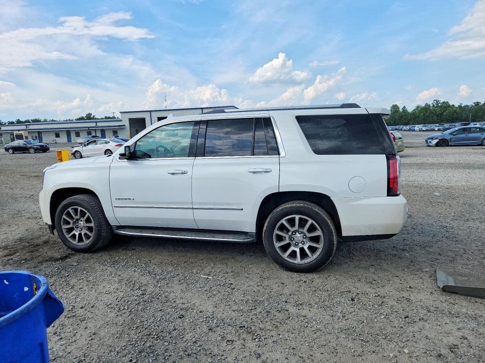 2017 GMC YUKON DENALI 2