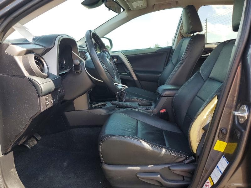 2018 TOYOTA RAV4 XLE 7
