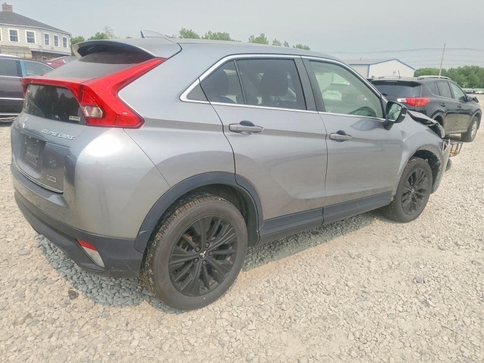 2018 MITSUBISHI ECLIPSE CROSS LE 3