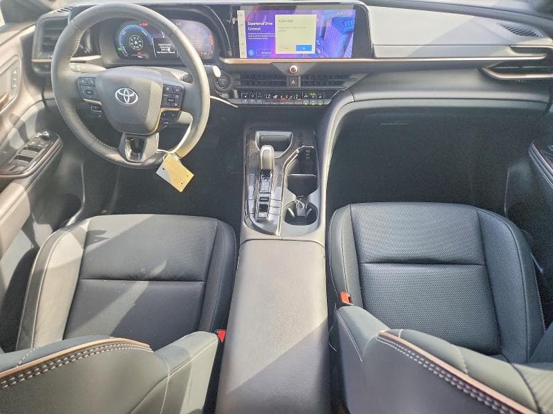 2025 TOYOTA CROWN NIGHTSHADE 8