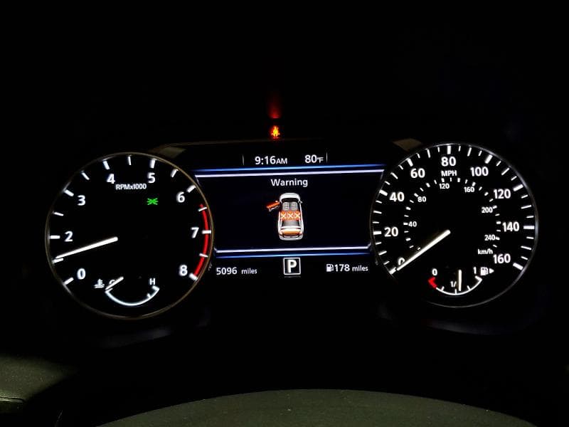 2025 NISSAN SENTRA SV 9