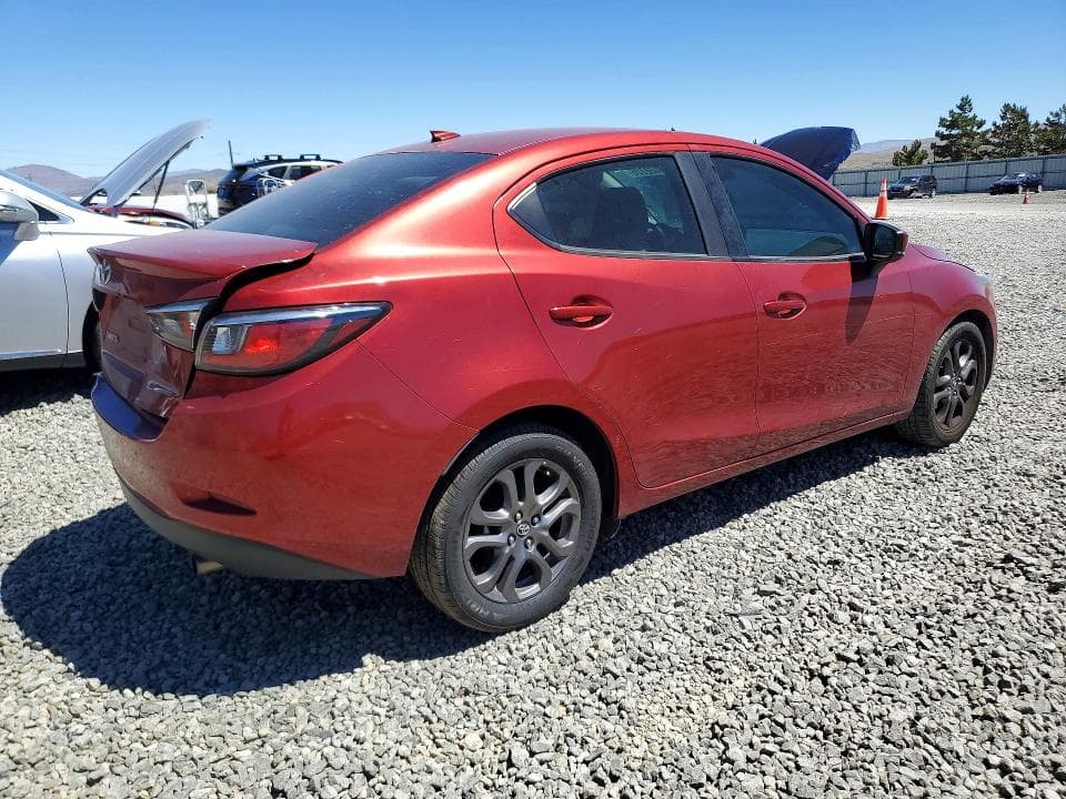 2019 TOYOTA YARIS LE 3