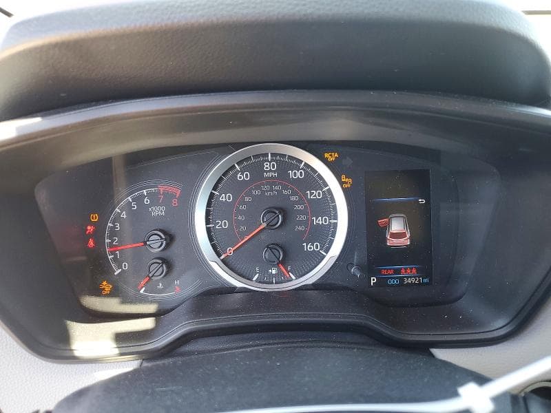 2022 TOYOTA COROLLA CROSS LE 9