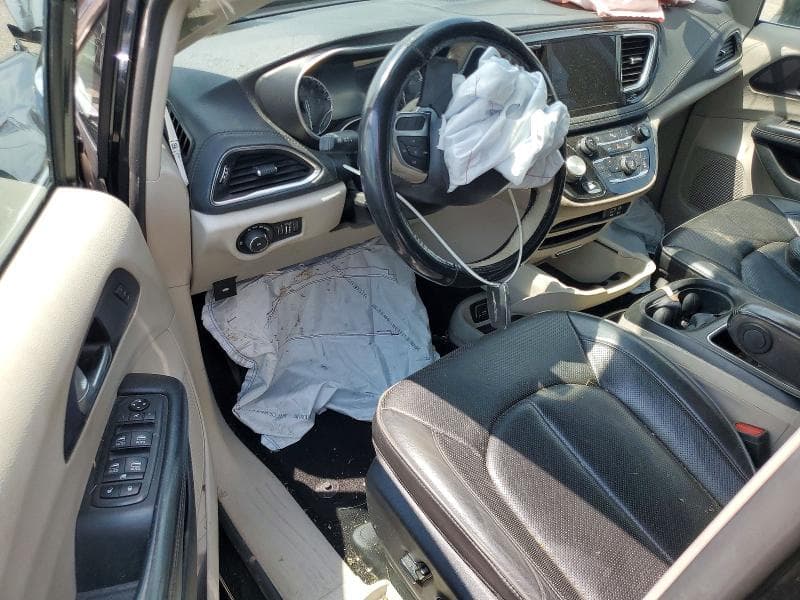 2020 CHRYSLER PACIFICA LIMITED 8