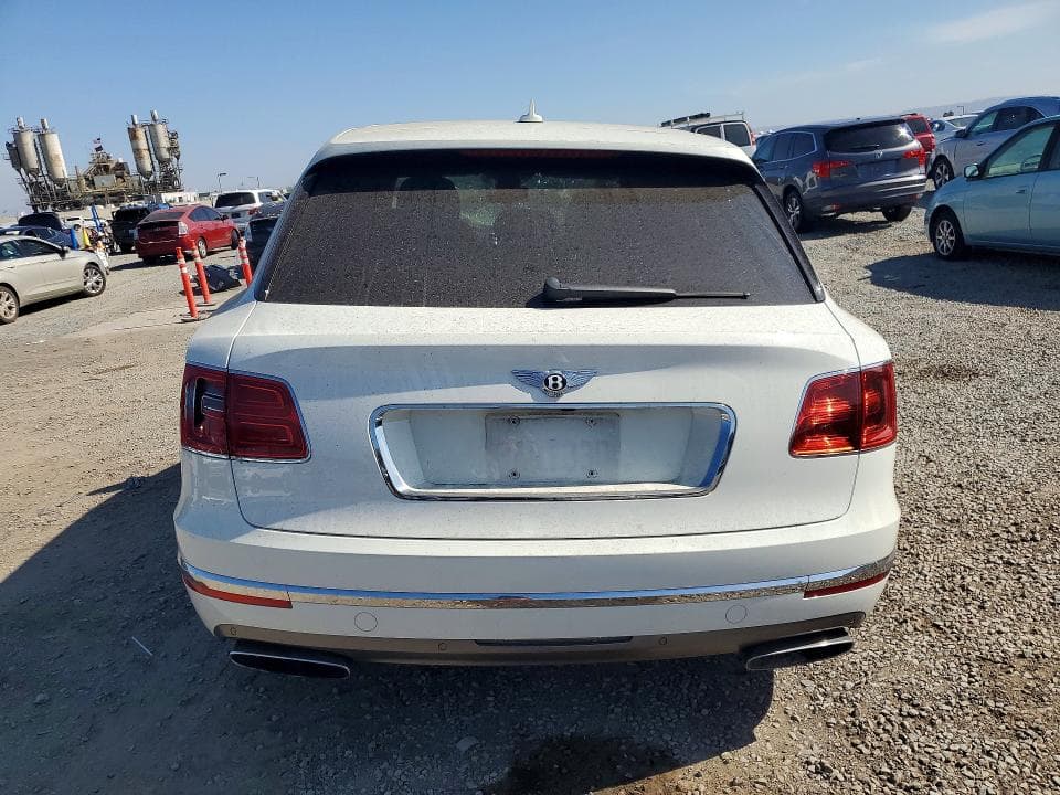 2018 BENTLEY BENTAYGA 6