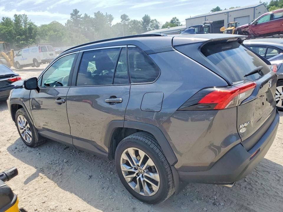 2022 TOYOTA RAV4 XLE PREMIUM 2