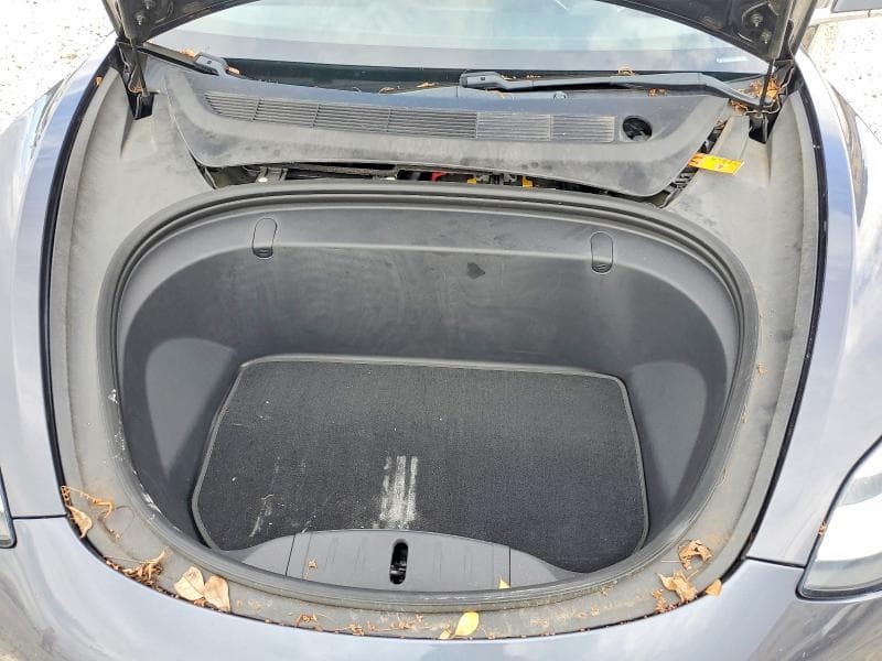 2018 TESLA MODEL 3 11