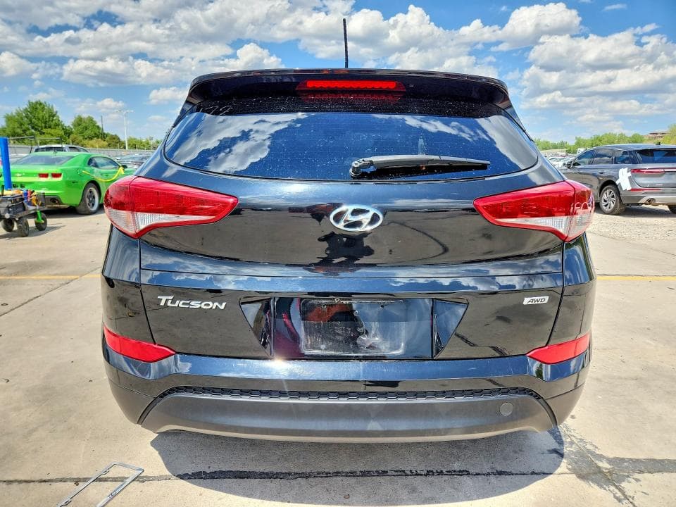 2017 HYUNDAI TUCSON SE 6