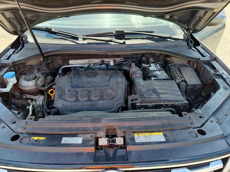 2021 VOLKSWAGEN TIGUAN SE 12