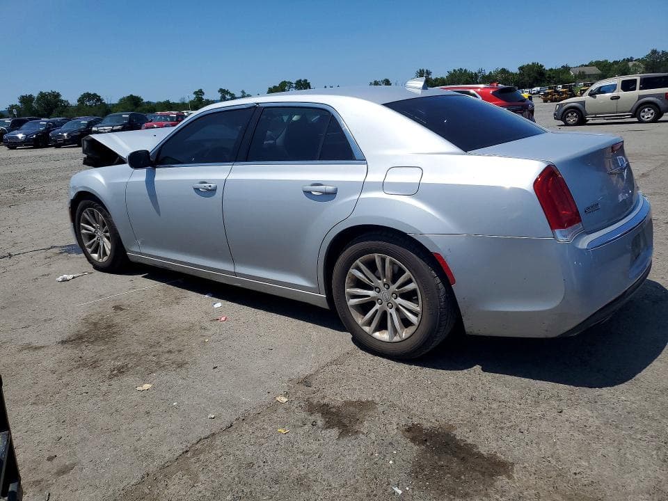 2019 CHRYSLER 300 TOURING 2