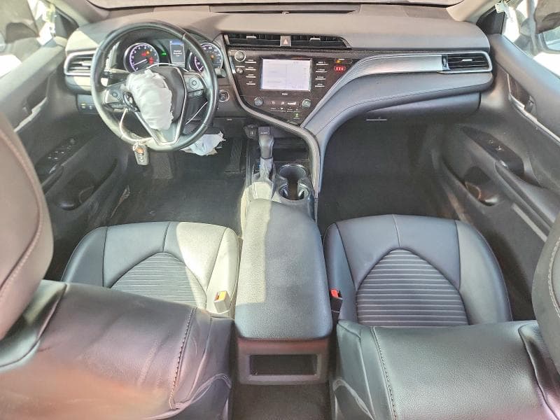 2020 TOYOTA CAMRY SE 8