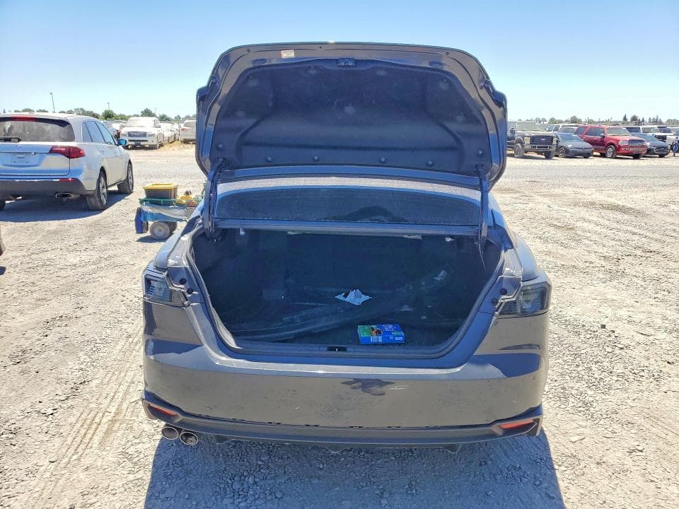 2025 TOYOTA CAMRY SE 6