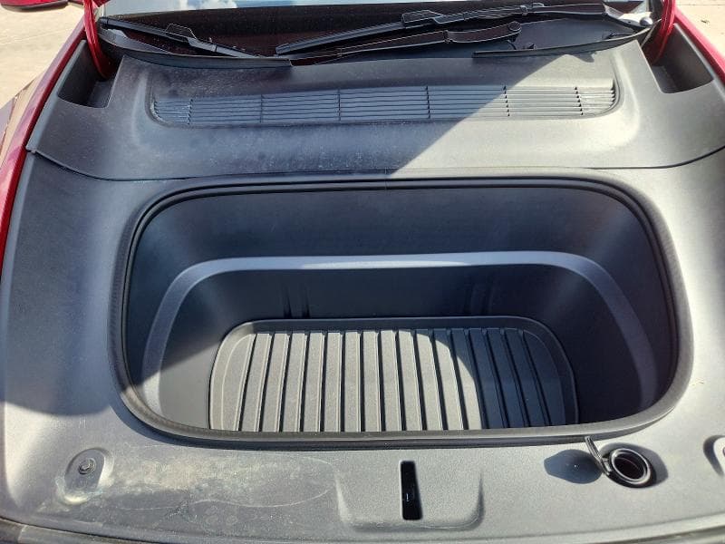 2026 TESLA MODEL  Y 11