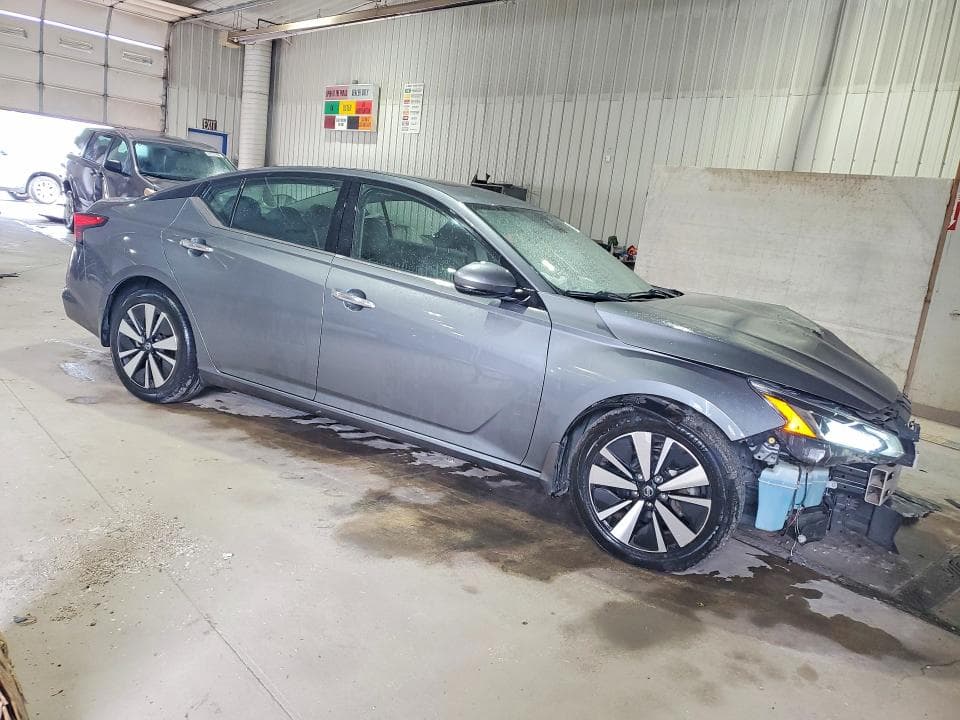 2019 NISSAN ALTIMA SV 4