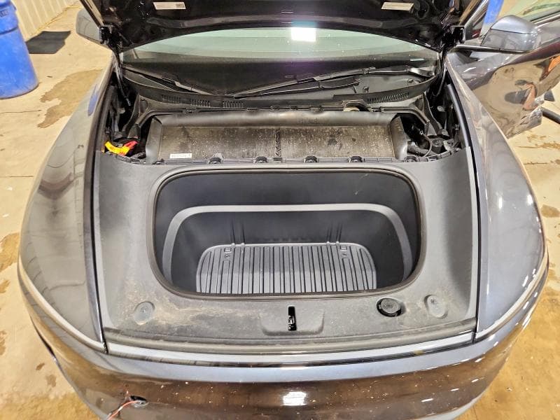 2026 TESLA MODEL Y 12