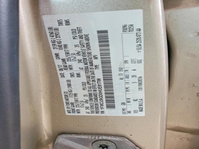 2017 FORD ESCAPE SE 12