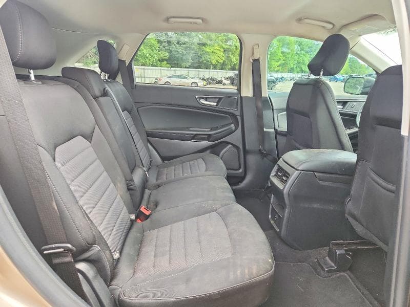 2021 FORD EDGE SE 11