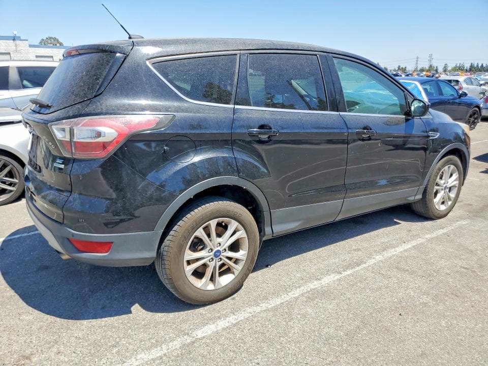 2017 FORD ESCAPE SE 3