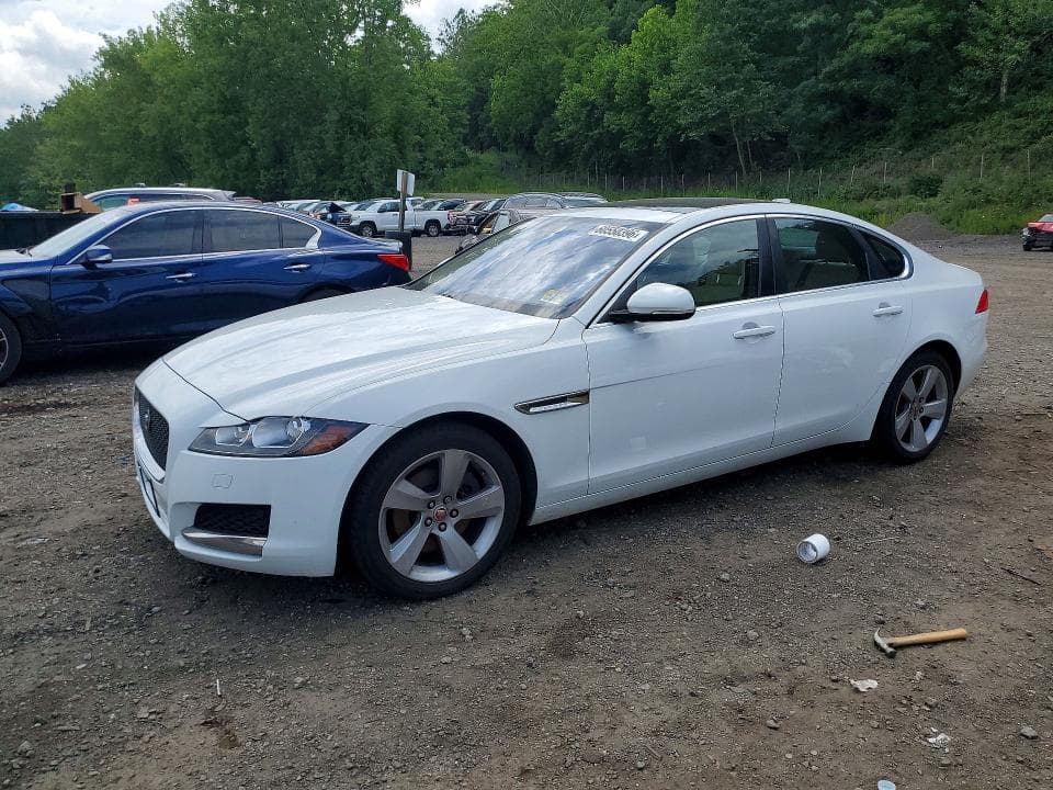 2017 JAGUAR XF - 1