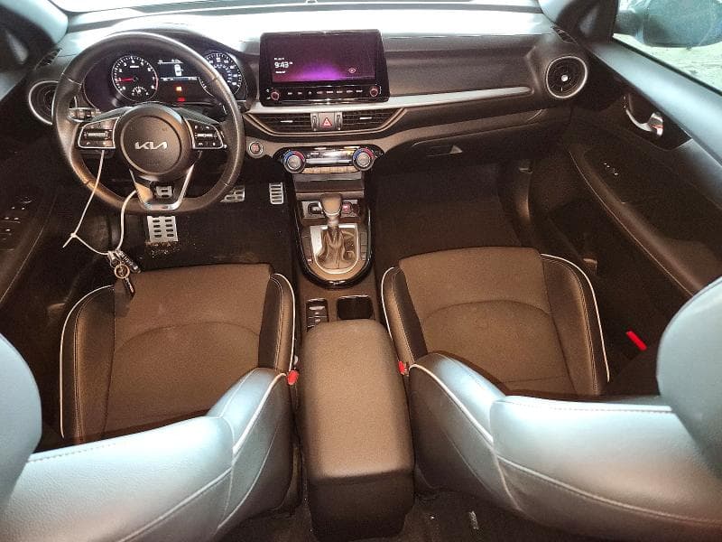 2024 KIA FORTE GT LINE 8