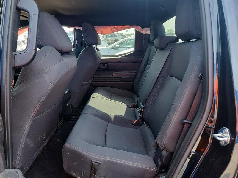 2025 TOYOTA TACOMA SR 10