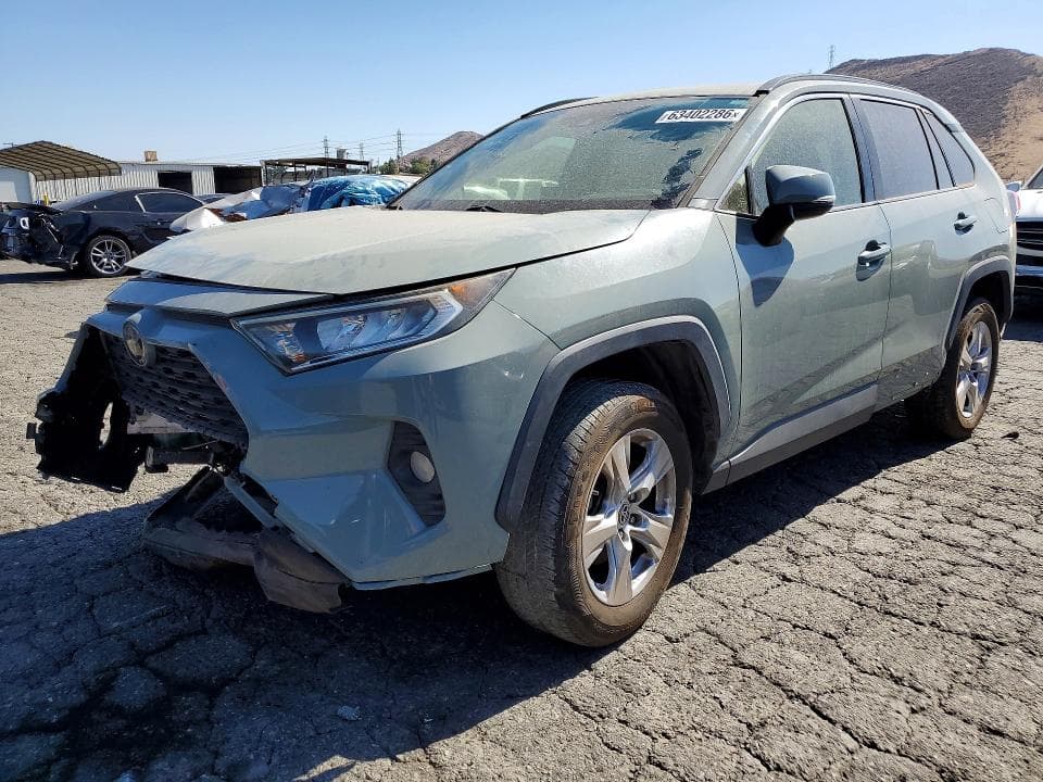 2019 TOYOTA RAV4 XLE - 1
