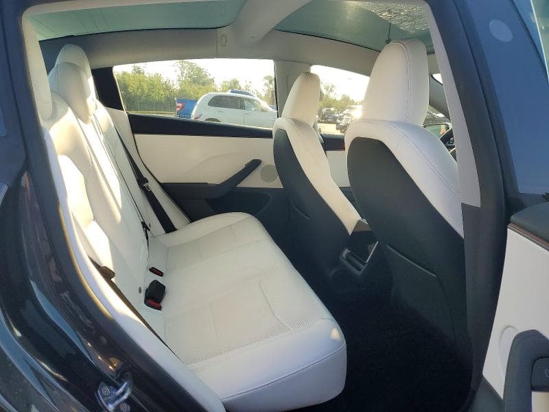 2026 TESLA MODEL 3 11