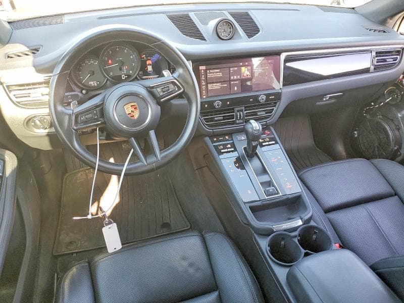 2023 PORSCHE MACAN BASE 8