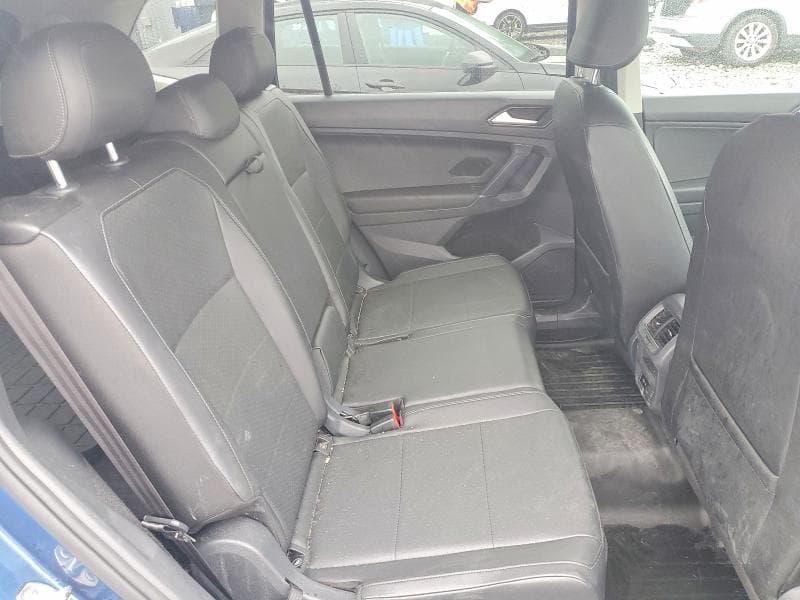 2018 VOLKSWAGEN TIGUAN SE 11