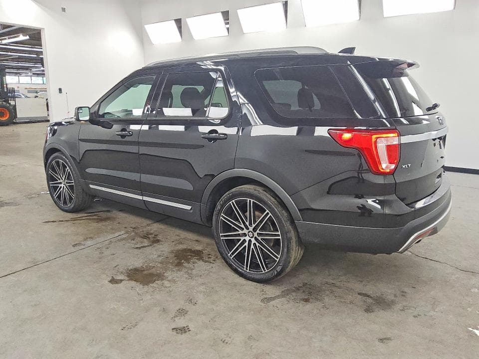 2017 FORD EXPLORER XLT 2