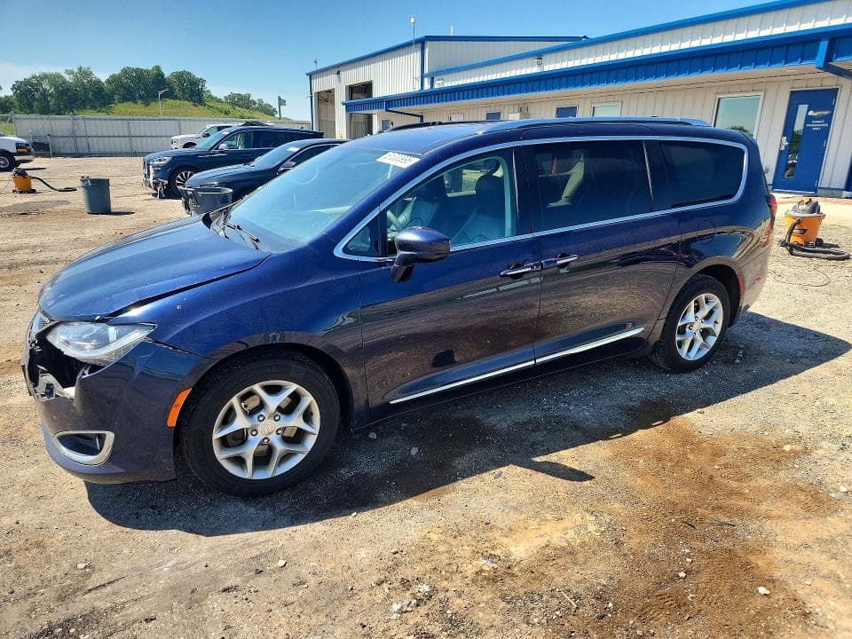 2019 CHRYSLER PACIFICA TOURING L PLUS - 1