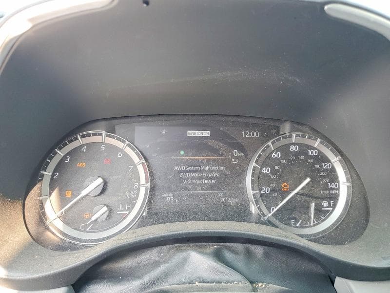 2021 TOYOTA HIGHLANDER XLE 9
