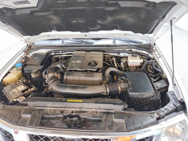 2021 NISSAN FRONTIER S 11