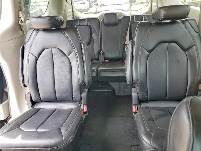 2023 CHRYSLER PACIFICA TOURING L 10