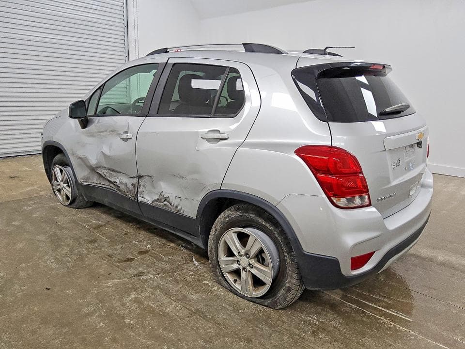 2021 CHEVROLET TRAX 1LT 2