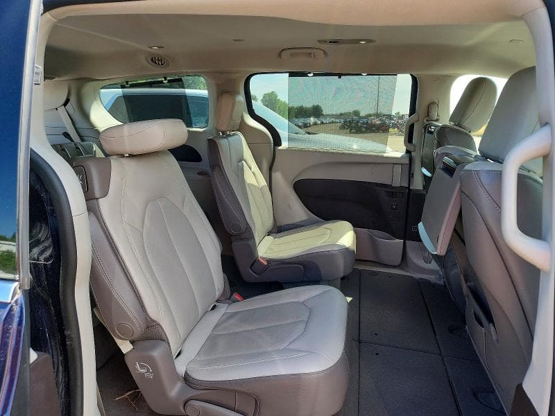 2019 CHRYSLER PACIFICA TOURING L PLUS 11