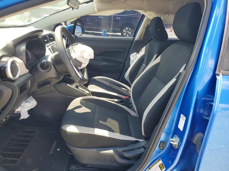 2020 NISSAN VERSA SV 7