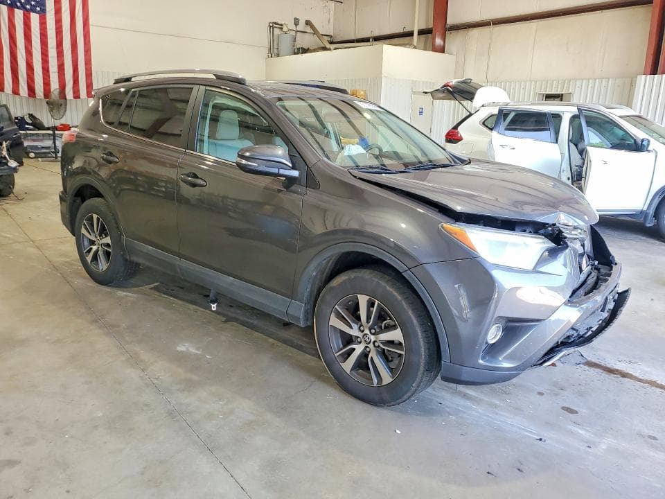 2017 TOYOTA RAV4 XLE 4