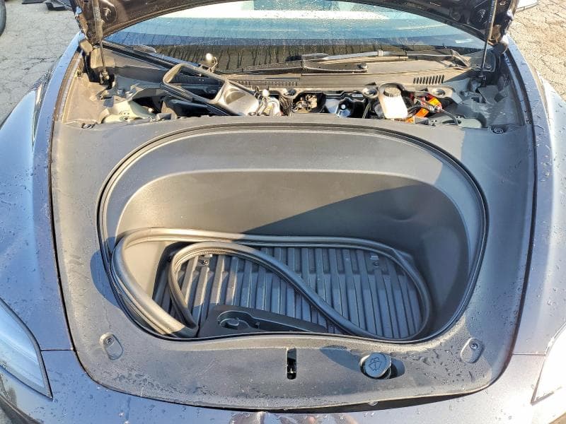2026 TESLA MODEL 3 12