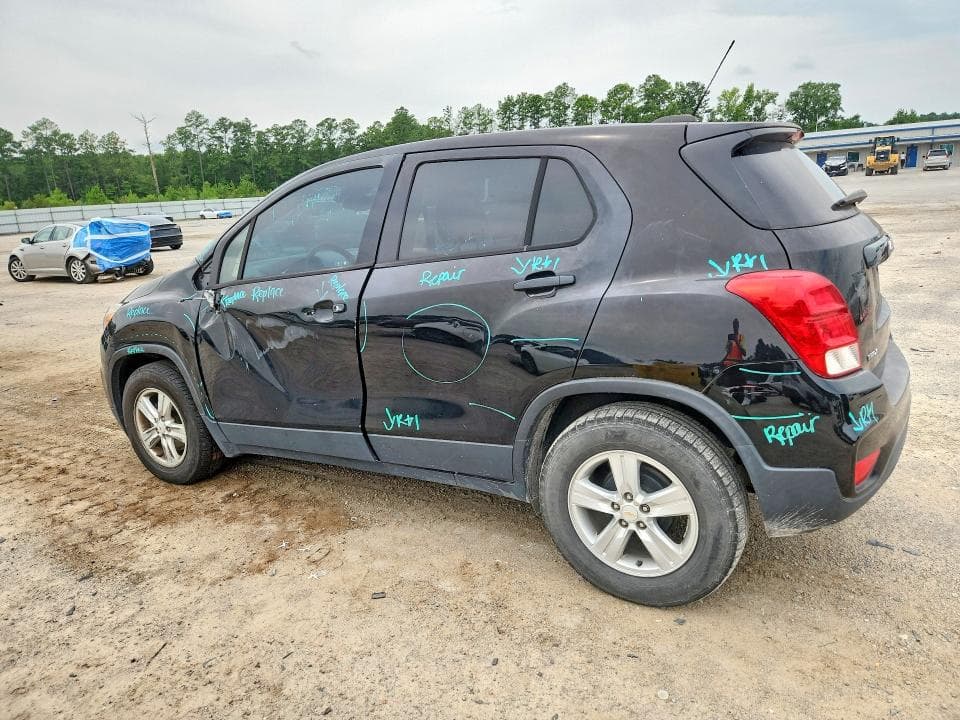 2020 CHEVROLET TRAX LS 2