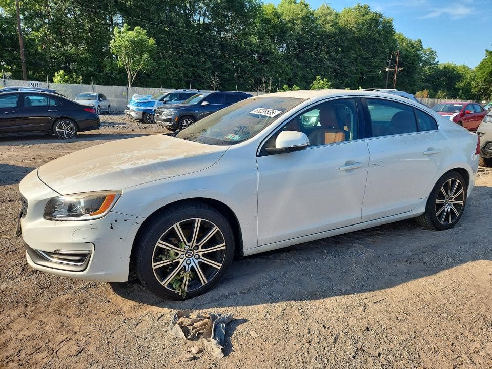 2017 VOLVO S60 PLATINUM - 1