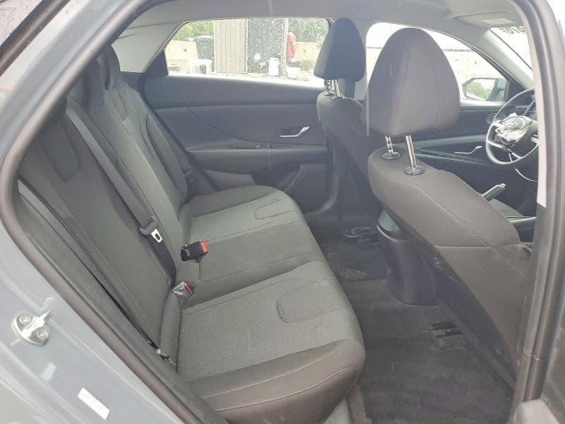 2023 HYUNDAI ELANTRA SE 10