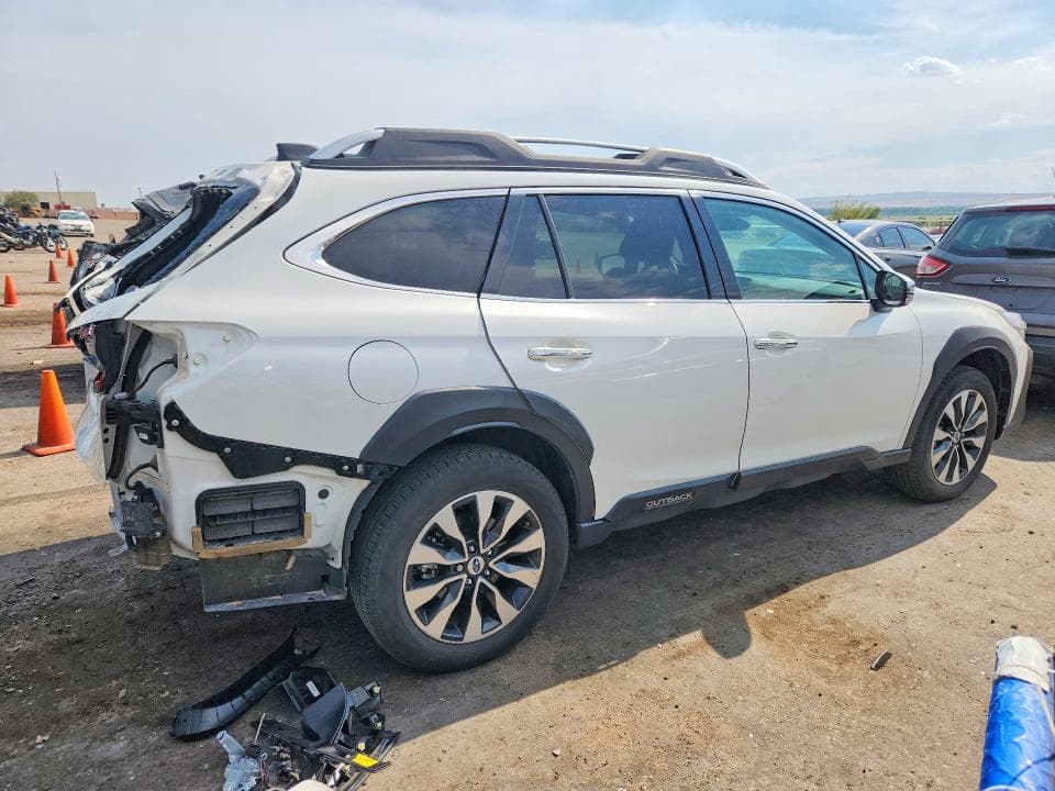 2024 SUBARU OUTBACK TOURING 3