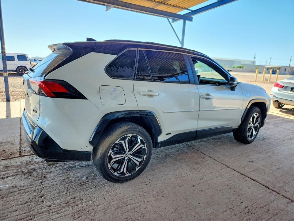 2022 TOYOTA RAV4 PRIME XSE 3