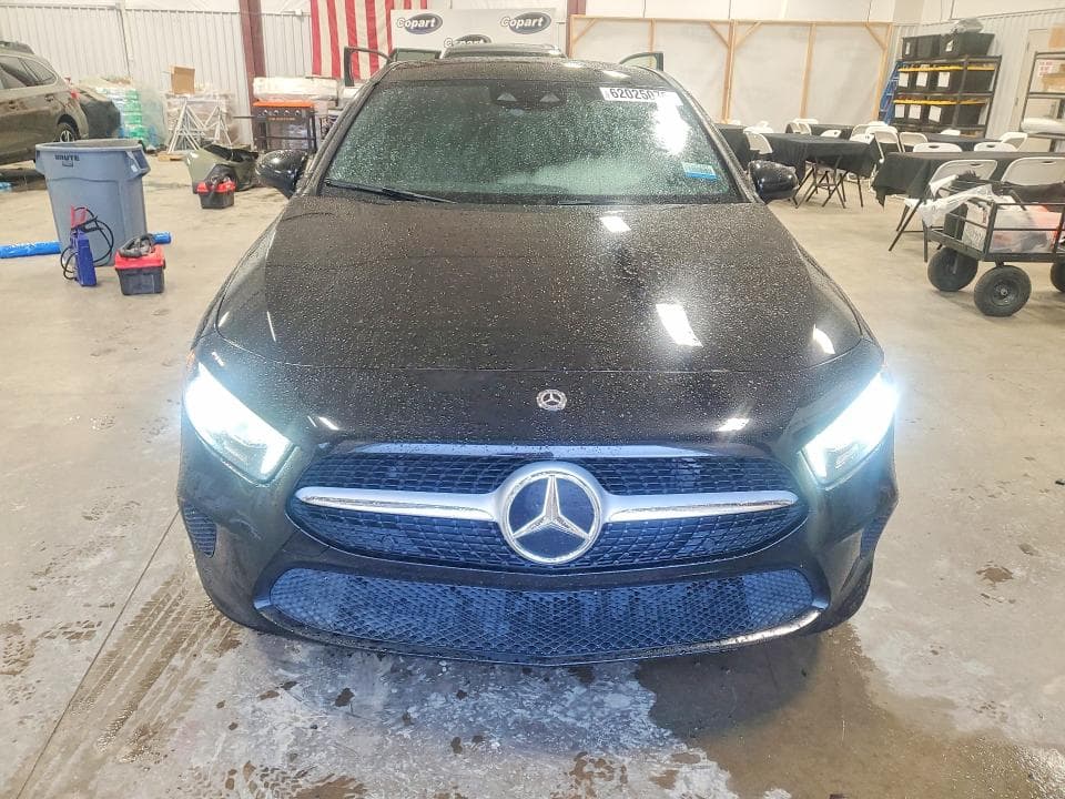 2019 MERCEDES-BENZ A 220 5