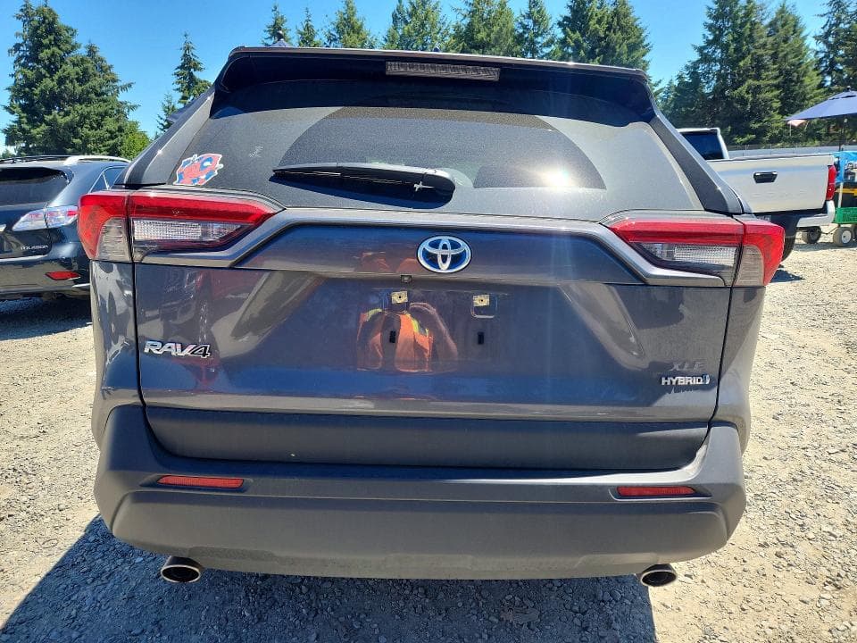 2023 TOYOTA RAV4 XLE PREMIUM 6