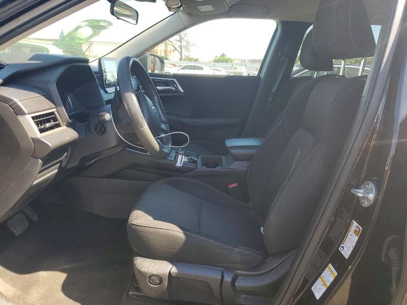 2023 MITSUBISHI OUTLANDER ES 7