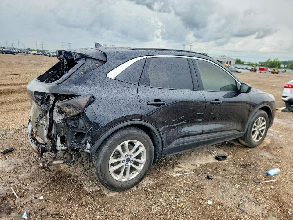 2021 FORD ESCAPE SE 3