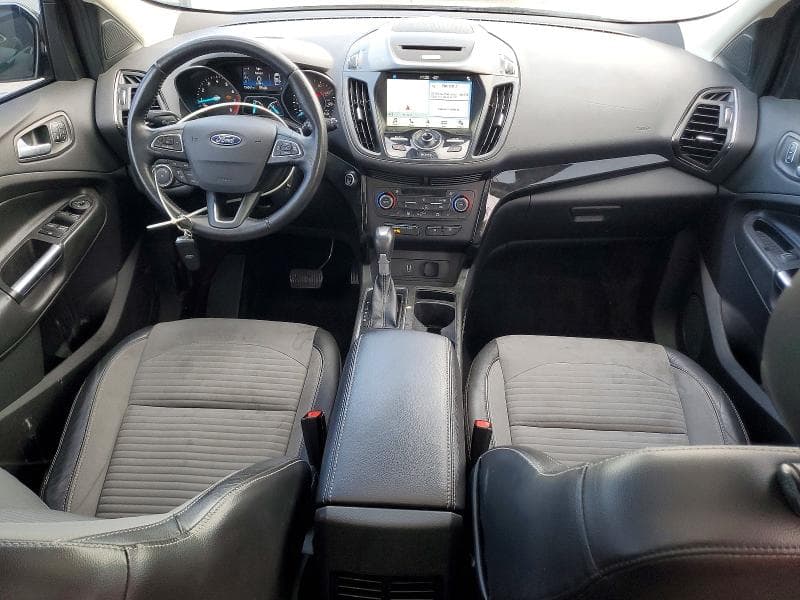 2017 FORD ESCAPE TITANIUM 8
